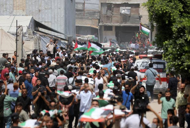 Mass funeral held for recovered remains in Gaza City s Sabra neighborhood Palestinians take part in a mass funeral for the recovered remains of members of the Abu Sharia and Al-Hasayna families in the Sabra neighborhood of Gaza City on August 4, 2026. The remains were recently recovered from beneath the rubble of their homes, which were destroyed in an Israeli strike earlier in the war. Gaza s Civil Defense said its crews recovered the remains of 112 people during a two-week operation in the residential area where the two families lived, which it said was hit in an Israeli airstrike on November 23, 2023. The Civil Defense estimates that more than 9,000 people remain missing or buried beneath the rubble of destroyed buildings across the Gaza Copyright: xapaimagesxBilalxOsamax xapaimagesx