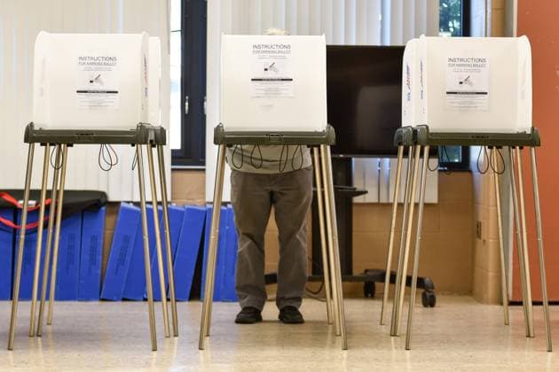 2026 Michigan primary election CLAWSON, MICHIGAN - AUGUST 4: Oakland County voters cast their ballots in the 2026 Michigan primary election at Clawson City Hall in Clawson, Michigan, United States on August 4, 2026. With 1.3 million residents in Oakland County, it becomes a crucial battleground for U.S. Senate candidates like Adbul El-Sayed and Haley Stevens. Adam J. Dewey Anadolu Michigan United States. Editorial use only. Please get in touch for any other usage.  Copyright: x2026xAnadoluxAdamxJ.xDeweyx