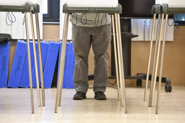 2026 Michigan primary election CLAWSON, MICHIGAN - AUGUST 4: Oakland County voters cast their ballots in the 2026 Michigan primary election at Clawson City Hall in Clawson, Michigan, United States on August 4, 2026. With 1.3 million residents in Oakland County, it becomes a crucial battleground for U.S. Senate candidates like Adbul El-Sayed and Haley Stevens. Adam J. Dewey Anadolu Michigan United States. Editorial use only. Please get in touch for any other usage.  Copyright: x2026xAnadoluxAdamxJ.xDeweyx