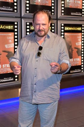 Andreas Anke bei der Premiere des Kinofilms Flieg Steil im Kino in der Kulturbrauerei. Berlin, 04.08.2026 *** Andreas Anke at the premiere of the movie *Flieg Steil* at the Kino in the Kulturbrauerei Berlin, August 4, 2026 Foto:xM.xBehrensx xFuturexImagex flieg_6807