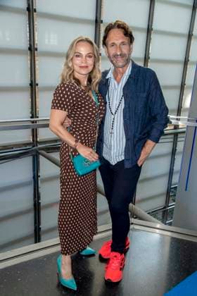 ABB SISTERACT- Regina Halmich ex Boxerin mit Frank-Willy Wild Schauspieler zu Gast bei der Berlin Premiere von Sister Act - Das Himmliche Musical im BlueMax Theater Berlin am 04.AUGUST 2026 in Berlin Berlin Deutschland *** ABB SISTERACT: Regina Halmich, a former boxer, and Frank Willy Wild, an actor, were guests at the Berlin premiere of *Sister Act: The Heavenly Musical* at the BlueMax Theater Berlin on August 4, 2026, in Berlin, Germany