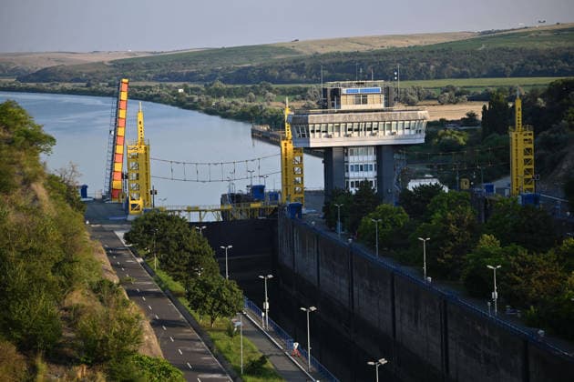 Cernavoda Nuclear Power Plant CONSTANTA, ROMANIA - AUGUST 4: A view of the Cernavoda Nuclear Power Plant as low flow rate of the Danube River has raised the risk of a shutdown of both operating reactors in Cernavoda, Constanta, Romania, on August 4, 2026. The Cernavoda Nuclear Power Plant, Romania s only nuclear power facility, produces about 20% of the country s electricity. Alex Nicodim Anadolu Constanta Romania. Editorial use only. Please get in touch for any other usage.  Copyright: x2026xAnadoluxAlexxNicodimx