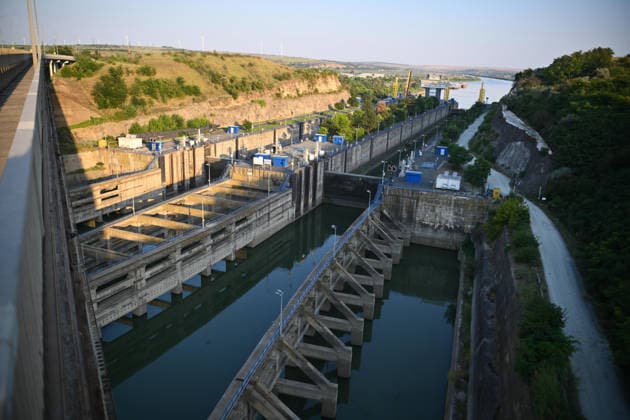 Cernavoda Nuclear Power Plant CONSTANTA, ROMANIA - AUGUST 4: A view of the Cernavoda Nuclear Power Plant as low flow rate of the Danube River has raised the risk of a shutdown of both operating reactors in Cernavoda, Constanta, Romania, on August 4, 2026. The Cernavoda Nuclear Power Plant, Romania s only nuclear power facility, produces about 20% of the country s electricity. Alex Nicodim Anadolu Constanta Romania. Editorial use only. Please get in touch for any other usage.  Copyright: x2026xAnadoluxAlexxNicodimx