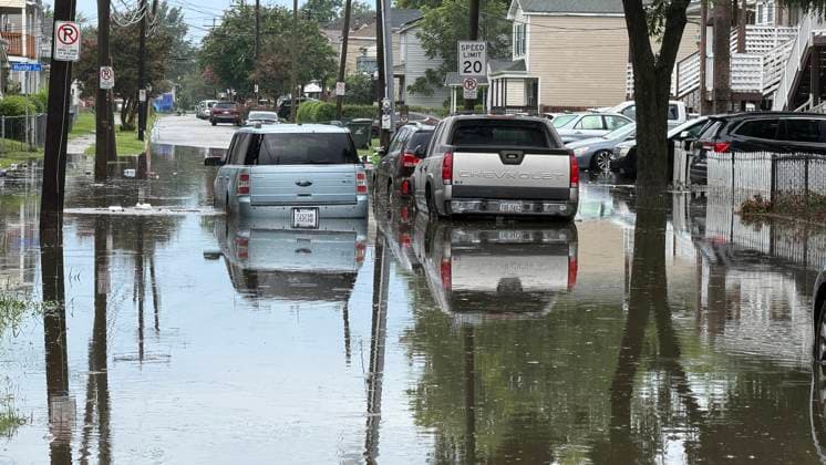 Storms Cause Flooding Throughout Norfolk Rain storms in Norfolk, Virginia cause flooding throughout the coastal city on August 4, 2026. NORFOLK United States  Copyright: xZachxDxRobertsx originalFilename: roberts-notitle260804_npg0a.jpg