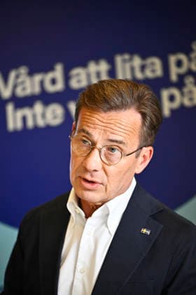 STOCKHOLM, SVERIGE 20260805 Moderaternas partiledare Ulf Kristersson (M) presenterar Moderaternas främsta vardlöften. STOCKHOLM SVERIGE x10430x *** STOCKHOLM, SWEDEN, August 5, 2026: Moderate Party leader Ulf Kristersson (M) presents the Moderate Party’s key campaign promises. STOCKHOLM, SWEDEN x10430x  Copyright: xChristinexOlsson TTx MODERATERNA PRESENTERAR VALLÖFTEN sZfd0yq_-oM