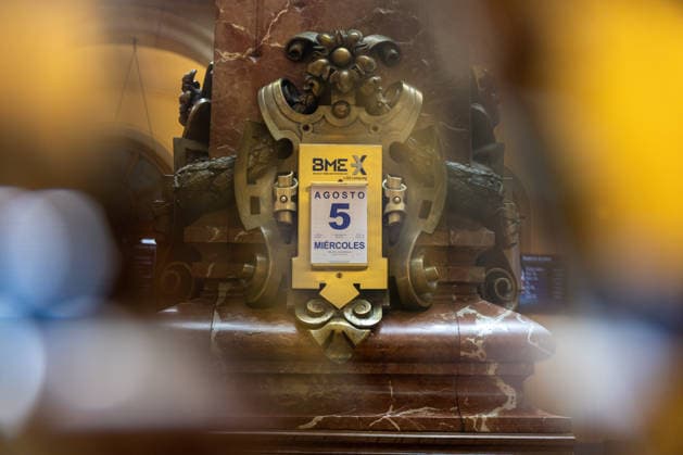 The Ibex 35 Sets an All-Time High, Surpassing 20,000 Points at the Madrid Stock Exchange, August 5, 2026, in Madrid, Spain. The Ibex 35 surpassed the 20,000-point mark for the first time in its history at the opening of Wednesday’s trading session, representing a 0.21% increase and an all-time high for the Spanish benchmark index. STOCK MARKET FINANCE ECONOMY FINANCIAL MARKETS STOCKS Madrid, Madrid, Spain  Copyright: xRicardoxRubiox 7702483