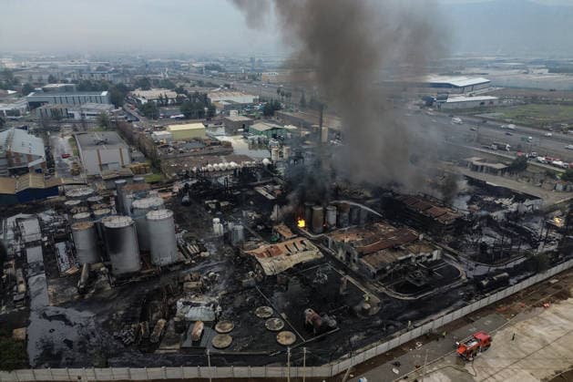 Santiago, August 5, 2026 Aerial view of the aftermath of the chemical fire that affected the Panimex company, located at the intersection of Las Esteras Sur and Route 5 North in the municipality of Quilicura Diego Martin Aton Chile, Aton 1178313 jpeg  Copyright: DIEGOxMARTIN ATONxCHILE