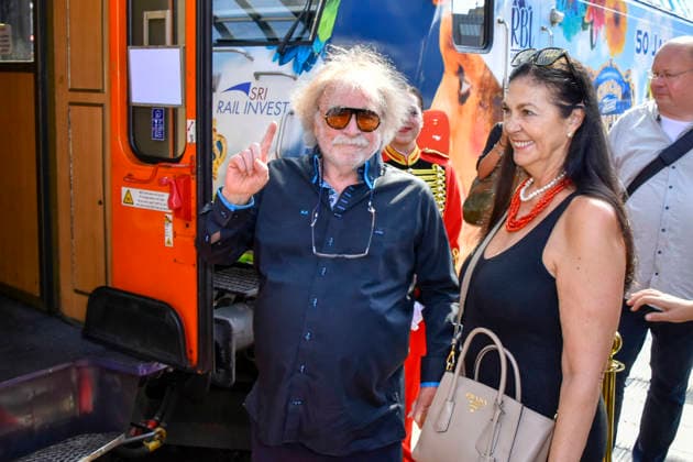 ABB RONCALLI - Eliana Larible Paul mit ihrem Mann Bernhard Paul Zirkusdirektor zu Gast bei der Taufe der Look Zippo des Roncalli Sonderzug zu 50 Jahre Roncalli Jubilaeummstournee auf dem Gleis 1 Koeln Hauptbahnhof in Koeln am 05.AUGUST 2026 NRW Deutschland *** ABB RONCALLI Eliana Larible Paul and her husband Bernhard Paul, circus director, attended the christening of the Look Zippo Roncalli special train for the 50th-anniversary Roncalli tour on Track 1 at Cologne Central Station in Cologne on August 5 2026, North Rhine-Westphalia, Germany