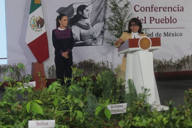 Mexico™s President Claudia Sheinbaum Holds Briefing Mexican President Claudia Sheinbaum is seen behind while Columba Lopez Gutierrez, Minister of Agriculture and Rural Development speaks during a press conference about upcoming National Reforestation Day, a nationwide environmental initiative scheduled to take place on Sunday, August 9, across all 32 states of the country. on August 5, 2026 in Mexico City, Mexico. (Photo by Carlos Santiago Eyepix Group) Copyright: xCarlosxSantiagox xEyepixxGroupx CS_05082026_193967