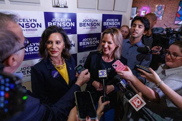 August 5, 2026, Lansing, Michigan, USA: Michigan Gov. GRETCHEN WHITMER, left, and Secretary of State JOCELYN BENSON, the Democratic nominee for governor, right, speak to reporters after a campaign event in Lansing, Mich., on Aug. 5, 2026. Lansing USA - ZUMAr192 20260805_znp_r192_050 Copyright: xAndrewxRothx