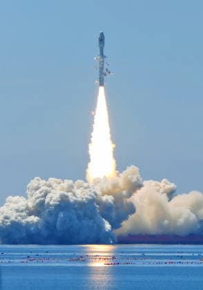Smart Dragon-3 Carrier Rocket Launched HAIYANG, CHINA - AUGUST 5, 2026 - The Smart Dragon-3 carrier rocket being launched from the Dongfang Space Port rocket launch ship at the seaside of Haiyang City, Shandong Province, China on August 5, 2026. Haiyang Shandong China  Copyright: xCFOTOx i1786003514484