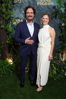 Los Angeles Ca Aug 5: Kim Coates & Tracy Spiridakos at The Los Angeles Premiere of Anna Pigeon on August 5, 2026 Credit: USA - ZUMAa123 20260805_zaa_a123_020 Copyright: xAdMediax
