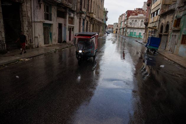 Cuba hit by another nationwide blackout after power grid collapses HAVANA, CUBA - AUGUST 5: Cuba s National Electric System (SEN) suffered another disconnection on Monday while efforts were still underway to restore the grid following the previous night s total blackout in Havana, Cuba on August 5, 2026. The Electric Union (UNE) attributed this new setback to weather conditions that struck an unstable grid, knocking out part of the generation capacity that had already been brought back online. Angelo Mastrascusa Anadolu Havana Cuba. Editorial use only. Please get in touch for any other usage.  Copyright: x2026xAnadoluxAngeloxMastrascusax
