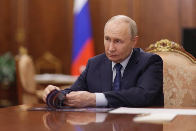 RUSSIA, MOSCOW - AUGUST 6, 2026: Vladimir Putin, President of Russia, attends a meeting with Yuri Trutnev, Deputy Prime Minister Presidential Envoy to the Far Eastern Federal District, at the Moscow Kremlin. Alexander Kazakov Russian Presidential Press and Information Office TASS  95846494