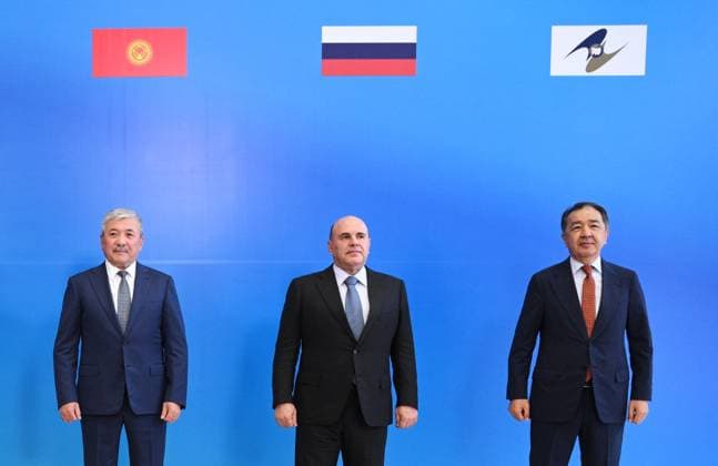 Kyrgyzstan Eurasian Intergovernmental Council 9218158 06.08.2026 Kyrgyz Prime Minister - Head of the Presidential Administration Adylbek Kasymaliev, Russian Prime Minister Mikhail Mishustin and Chairman of the Eurasian Economic Commission (EEC) board Bakytzhan Sagintayev pose for a family photo before a narrow format meeting of the Eurasian Intergovernmental Council in Cholpon-Ata, Kyrgyzstan. Kirill Zykov Sputnik Cholpon-Ata Kyrgyzstan  Copyright: xKirillxZykovx