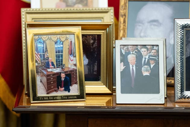 President Trump Hosts Executive Order Event in Oval Office Framed photos of President Trump and his family are visible during an Executive Order signing event in the Oval Office of the White House in Washington, DC, USA, on Thursday, August 6, 2026. President Trump today signed an Executive Order aiming to curtail birth tourism and birthright citizenship despite a Supreme Court opinion earlier this summer validating the 14th ammendment. Credit: Aaron Schwartz Pool via CNP Washington District of Columbia United States  Copyright: xPool ABACAx