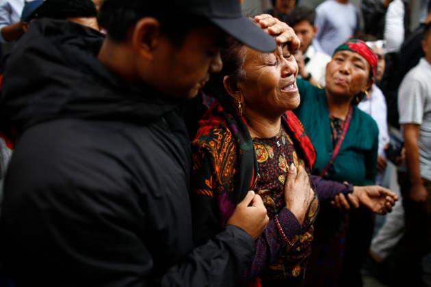 August 6, 2026, Kathmandu, Nepal: Relatives mourn after the body of renowned Nepali mountaineer Pur Bahadur Gurung (Yukta) arrives at Tribhuvan International Airport. Gurung, Vice President of the Nepal Mountaineering Association, Gandaki Province, was among the climbers killed in an avalanche on Broad Peak in Pakistan and was the first victim to be recovered from the avalanche site. Kathmandu Nepal  - ZUMAhe B 20260806_mda_g200_160 Copyright: xSkandaxGautamx