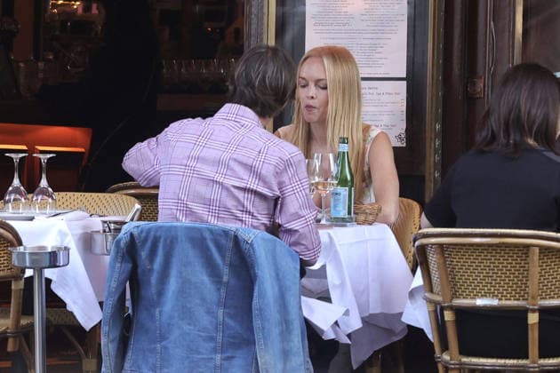 Cast of ˜White Lotus™ season 4 seen out and about enjoying the city of lights after filming Featuring: Heather Graham Where: Paris, France When: 06 Aug 2026 Credit: Jasmine Aissaoui INSTARimages EDITORIAL USE ONLY. NOT FOR USE BY NEWSPAPERS BASED IN THE UK. Copyright: xJasminexAissaouix instar55901634