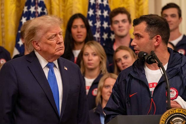 August 6, 2026, Washington, District Of Columbia, United States: FRANK DEL DUCA presents President DONALD TRUMP with a Team USA jacket and shoes during a White House event honoring Olympians and Paralympians following the 2026 Milano Cortina Winter Olympic and Paralympic Games. Washington United States - ZUMAk206 20260806_znp_k206_027 Copyright: xMattxKaminskyx