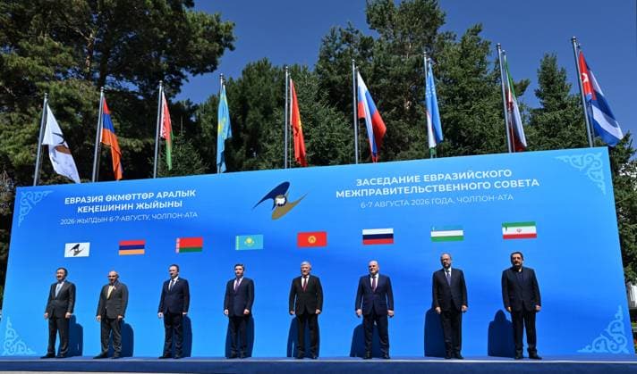 Kyrgyzstan Eurasian Intergovernmental Council 9218433 07.08.2026 Chairman of the Eurasian Economic Commission (EEC) board Bakytzhan Sagintayev, Armenian Prime Minister Nikol Pashinyan, Belarusian Prime Minister Alexander Turchin, Kazakh Prime Minister Olzhas Bektenov, Kyrgyz Prime Minister - Head of the Presidential Administration Adylbek Kasymaliev, Russian Prime Minister Mikhail Mishustin, Uzbek Prime Minister Abdulla Aripov and Iranian Minister of Industry, Mine and Trade Mohammad Atabak pose for a family photo before an expanded format meeting of the Eurasian Intergovernmental Council in Cholpon-Ata, Kyrgyzstan. Alexander Miridonov Sputnik Cholpon-Ata Kyrgyzstan  Copyright: xAlexanderxMiridonovx