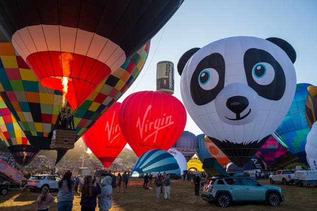 August 7, 2026, Bristol, Bristol, UK: Bristol, UK. Hot air balloons take off in a mass ascent from Ashton Court on Friday morning for the official opening of the 2026 48th Bristol International Balloon Fiesta in partnership with Albert Goodman which takes place from from Friday, August 7, to Sunday, August 9, with mass ascents and night glows celebrating the city of Bristol and its heritage links to hot air ballooning. There will be an expanded special shapes line-up featuring beloved classics, recent favourites and new additions. Bristol UK  - ZUMAl94_ 20260807_zaf_l94_012 Copyright: xSimonxChapmanx