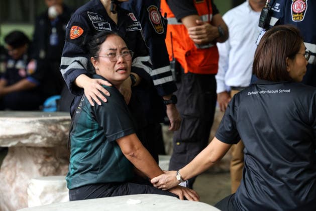 Death toll rises to 7 in Thailand school shooting: Local media BANGKOK, THAILAND - AUGUST 7: People react on the site of a shooting at Debsirin Nonthaburi School in Bang Kruai district, Nonthaburi province, north of Bangkok, Thailand on August 7, 2026. Valeria Mongelli Anadolu Bangkok Thailand. Editorial use only. Please get in touch for any other usage.  Copyright: x2026xAnadoluxValeriaxMongellix