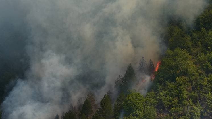 Wildfire in Konjic, Bosnia and Herzegovina KONJIC, BOSNIA AND HERZEGOVINA - AUGUST 07: Smoke rises from the forest area where wildfire broke out, in Konjic, Bosnia and Herzegovina on August 07, 2026. Elman Omic Anadolu Konjic Bosnia and Herzegovina. Editorial use only. Please get in touch for any other usage.  Copyright: x2026xAnadoluxElmanxOmicx
