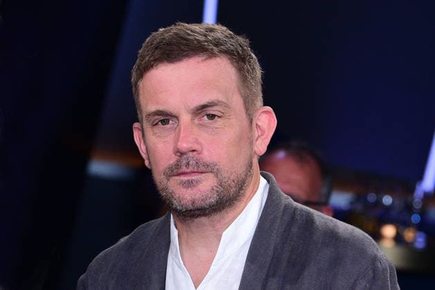 Sebastian Bezzel during the NDR Talk Show at NDR Studios on August 7, 2026 in Hamburg, Germany NDR Talk Show on August 7, 2026 in Hamburg, Germany *** Sebastian Bezzel during the NDR Talk Show at the NDR Studios on August 7, 2026, in Hamburg, Germany NDR Talk Show on August 7, 2026, in Hamburg, Germany