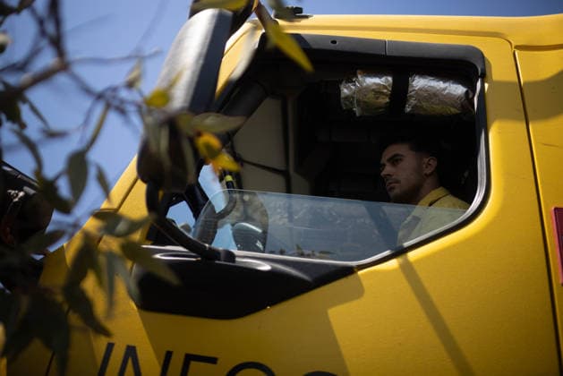 The number of ground personnel fighting the fire in Niebla has increased to 150, with 18 aerial resources. Infoca personnel are battling the wildfire that broke out in the town of Niebla, in Huelva. August 7, 2028, in Niebla, Huelva, Andalusia, Spain: Andalusia’s Forest Fire Emergency Plan (Plan Infoca) has increased the number of ground personnel from 80 to 150 this Friday to contain the forest fire that broke out Thursday afternoon in the Raboconejo area of Niebla, Huelva, which remains in the emergency phase, Operational Level 1, and which has forced the preventive evacuation of 23 residents from the hamlets of Raboconejo and Caballón. Likewise, 18 aerial resources continue to operate in the area. AUGUST 7, 2026 Niebla, Huelva, Andalusi  Copyright: xClaraxCarrascox 7705123