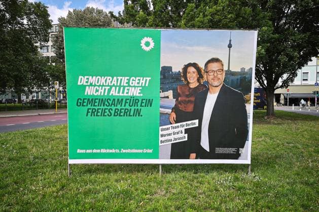 Berlin, Deutschland, 07.08.2026: Wahlplakat mit Bettina Jarasch und Werner Graf, Grüne *** Berlin, Germany, August 7, 2026 Election poster featuring Bettina Jarasch and Werner Graf, The Greens Copyright: xdtsxNachrichtenagenturx dts_129531