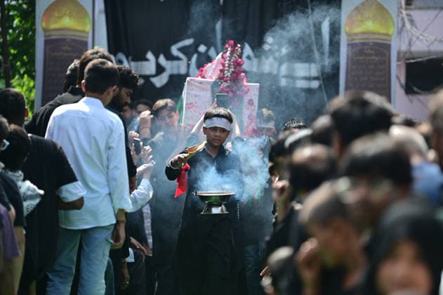 August 7, 2026, Prayagraj, Uttar Pradesh, India: Prayagraj: Muslims take part in 72 Taboot procession following Muharram month, in Prayagraj on Friday, August 7, 2026. Prayagraj India  - ZUMAv115 20260807_zap_v115_026 Copyright: xPrabhatxKumarxVermax