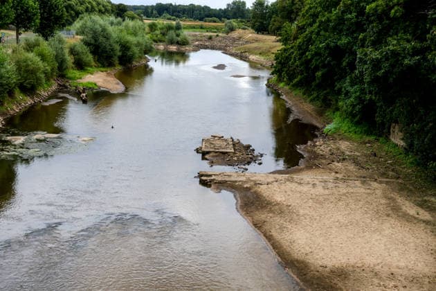 Water Shortage in the Münster Administrative District The Ems River in the nature reserve near Greven is experiencing an acute water shortage. The Münster District Government has prohibited water withdrawal from the Ems. Steinfurt and Warendorf counties and the city of Münster; Greven, North Rhine-Westphalia, DEU, Germany, August 7, 2026