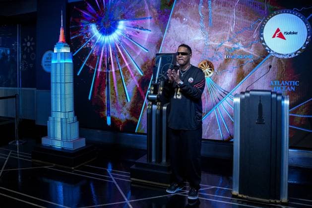 RECORD DATE NOT STATED Alofoke Marked the 2026 Dominican Day Parade with an Empire State Building Lighting Ceremony (NEW) Alofoke Marked the 2026 Dominican Day Parade with an Empire State Building Lighting Ceremony. August 7, 2026, New York, USA. Dominican media entrepreneur Santiago Matias, known as Alofoke, visited the Empire State Building, where he participated in a lighting ceremony celebrating the 2026 Dominican Day Parade. He later posed for photos on the Observation Deck following the ceremony. Credit: Jeff Rivera The News2(Foto: Jeff Rivera Thenews2 imago images) Alofoke Marked the 2026 Dominican Day Parade with an Empire State Building Lighting Ceremony  Copyright: xJeffxRiverax