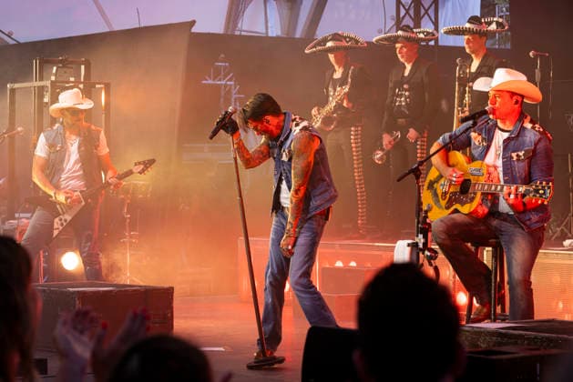 The BossHoss live im Amphitheater Hanau Back to the Boots 2026 The BossHoss live im Amphitheater Hanau, Konzert der Band The BossHoss am 7. August 2026, Auftritt im Rahmen von Back to the Boots, Open-Air-Konzert im Amphitheater Hanau, The BossHoss während des Live-Auftritts auf der Bühne, Musiker und Bandmitglieder während des Konzerts, Live-Musik vor Publikum, Bühnenshow und Konzertatmosphäre im Amphitheater, Auftritt am Abend in Hanau, Konzertbeginn gegen 19:30 Uhr, Veranstaltung von Shooter Promotions GmbH, Konzertveranstaltung in Hanau, Hessen, Deutschland. Hanau Main-Kinzig-Kreis Hessen Deutschland *** The BossHoss Live at the Hanau Amphitheater: Back to the Boots 2026 The BossHoss Live at the Hanau Amphitheater, The BossHoss