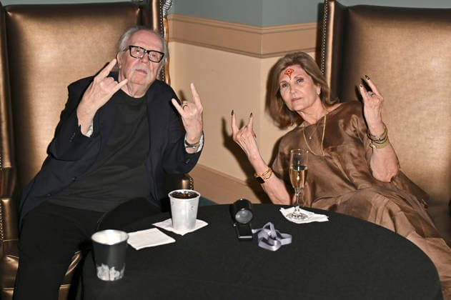 John Carpenter mit Ehefrau Sandy King auf der Midsummer Scream - Halloween & Horror Convention im Long Beach Convention Center. Long Beach, 07.08.2026 *** John Carpenter with his wife Sandy King at the Midsummer Scream Halloween Horror Convention at the Long Beach Convention Center, Long Beach, August 7, 2026 Foto:xD.xStarbuckx xFuturexImagex midsummer_6845