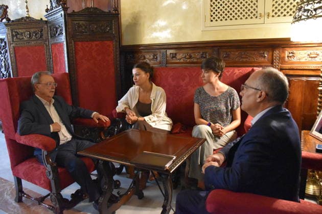 Sira Rego Meets with Vivas to Discuss the Migration Crisis The Minister of Youth and Children, Sira Rego 2i, is holding a meeting with the president of the Autonomous City of Ceuta, Juan Jesús Vivas i, at the City Hall of the autonomous city on August 8, 2026, in Ceuta, Spain. Rego is in the autonomous city to discuss the registration and integration into the reception system of the 1,342 minors who swam to Ceuta last week. AUGUST 8, 2026 UNACCOMPANIED MINORS MIGRATION CRISIS Gabriela Sardá Nún Ceuta, Ceuta, Spain  Copyright: xGabrielaxSardaxNunezx 7705712