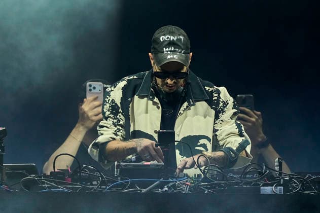 Robin Schulz live beim Sommerfestival 2026 in der Autostadt. Wolfsburg, 07.08.2026 *** Robin Schulz live at the 2026 Summer Festival at Autostadt Wolfsburg, August 7, 2026 Foto:xU.xStammx xFuturexImagex schulz_6808