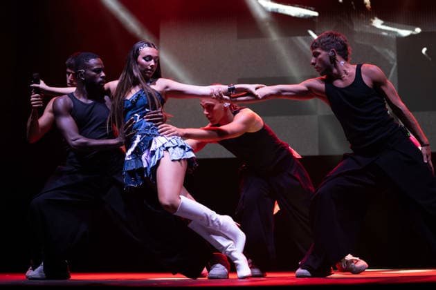 August 7, 2026, Pontelandolfo, Italy: Sarah Toscano and her dancers seen performing live at Piazza Roma during the Summer Tour 2026. Pontelandolfo Italy - ZUMAs197 20260807_aaa_s197_158 Copyright: xAndreaxGulx