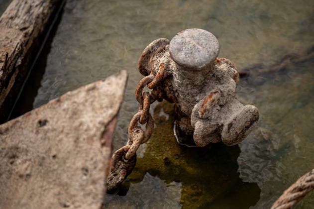 Remains of an old World War II-era ship in Hungary BAJA, HUNGARY – AUGUST 8: A view of the exposed riverbed of the Danube, after exceptionally low water levels revealed the remains of an old World War II-era ship from the riverbed in Baja, Hungary on August 8, 2026. The emergence of the wreck has attracted hundreds of curious visitors to the site. Robert Nemeti Anadolu Baja Hungary. Editorial use only. Please get in touch for any other usage.  Copyright: x2026xAnadoluxRobertxNemetix