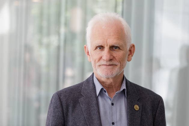 New Belarus Conference in Warsaw - 08 Aug 2026 Nobel Peace Prize laureate Ales Bialiatski poses for photographers during the New Belarus Conference. The New Belarus Conference was held in Warsaw bringing together representatives of Belarusian democratic forces, activists, former political prisoners, civil society representatives and international partners. The conference was held ahead of the sixth anniversary of the August 2020 presidential election in Belarus and focused on political and social changes in recent years, support networks for Belarusians and Belarus, the regional outlook and the role of Belarusian democratic forces in these processes. Warsaw Poland Copyright: xVolhaxShukailax xSOPAxImagesx VSHUKAILA_3738
