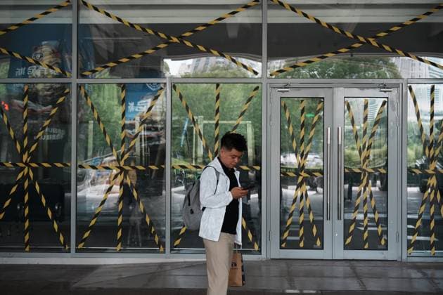Typhoon Dolphin HANGZHOU, CHINA - AUGUST 9, 2026 - The glass of the temporary waiting room at Hangzhou Railway Station is covered with adhesive tape to prevent the upcoming strong typhoon Dolphin from making landfall in Hangzhou, Zhejiang Province, China on August 9, 2026. Hangzhou Zhejiang China  Copyright: xCFOTOx i1786264267927