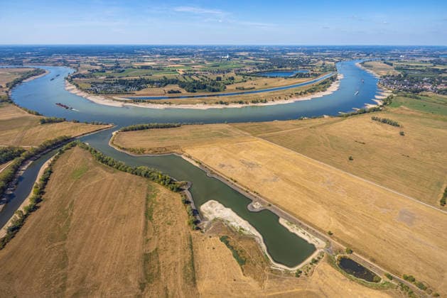 Luftbild, Rheinbogen, Altrhein Reeser Eyland, historisches Niedrigwasser am Rhein, Reesereyland, Rees, Ruhrgebiet, Nordrhein-Westfalen, Deutschland !ACHTUNGxMINDESTHONORARx60xEURO! *** Aerial view, Rhine Bend, Old Rhine, Reeser Eyland, historic low water level on the Rhine, Reesereyland, Rees, Ruhr region, North Rhine-Westphalia, Germany ATTENTION: MINIMUM FEE: 60 EUR