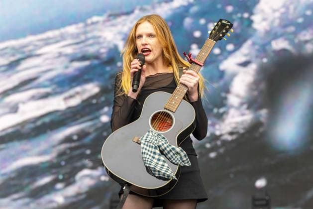 August 8, 2026, San Francisco, California, USA: Musician AUDREY HOBERT during Outside Lands Music Festival in San Francisco, California San Francisco USA  - ZUMAs135 20260808_zap_s135_084 Copyright: xDanielxDeSloverx