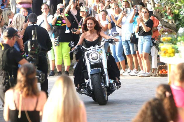 Andrea Berg in der ZDF-Musikshow Die Giovanni Zarrella Show - Die große Sommerparty auf dem Mainzer Lerchenberg. Mainz, 08.08.2026 *** Andrea Berg on the ZDF music show *The Giovanni Zarrella Show: The Big Summer Party at Lerchenberg in Mainz*, Mainz, August 8, 2026 Foto:xAgenturxWehnertx xGränzdörferx xFuturexImagex zarrella_mainz_6811