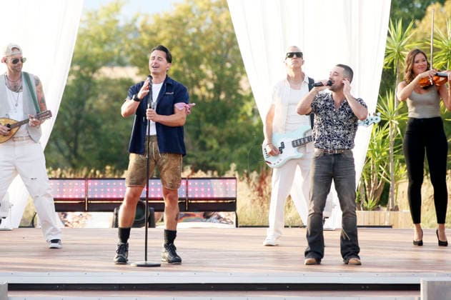 Andreas Gabalier und Pietro Basile in der ZDF-Musikshow Die Giovanni Zarrella Show - Die große Sommerparty auf dem Mainzer Lerchenberg. Mainz, 08.08.2026 *** Andreas Gabalier and Pietro Basile on the ZDF music show *The Giovanni Zarrella Show: The Big Summer Party at Lerchenberg in Mainz*, Mainz, August 8, 2026 Foto:xAgenturxWehnertx xGränzdörferx xFuturexImagex zarrella_mainz_6831