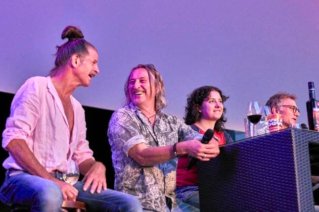 Philipp Feldtkeller, Dieter Thomas Kuhn, Juliane Sauter und Carsten Schuffert bei der Preview des Dokumentarfilms Und es war Sommer - Dieter Thomas Kuhn & Band beim Seh-Fest auf der Gilde Parkbühne. Hannover, 08.08.2026 *** Philipp Feldtkeller, Dieter Thomas Kuhn, Juliane Sauter, and Carsten Schuffert at the preview of the documentary *Und es war Sommer Dieter Thomas Kuhn Band* at the Seh Fest on the Gilde Parkbühne in Hanover, August 8, 2026 Foto:xU.xStammx xFuturexImagex sommer_6829