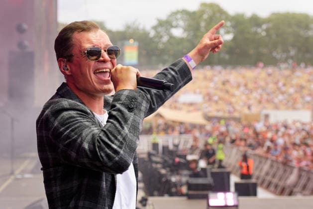 UB40 perform at Electric Paradise Festival. Milton Keynes Bowl, Milton Keynes, UK. 9th August. UB40 perform at Electric Paradise Festival along with performers including Grace Jones, Kool & The Gang and Jocelyn Brown. The 50,000 capacity venue was close to sold out., Credit:Aldo Ciarrocchi Avalon UK, Milton Keynes  Copyright: xAldoxCiarrocchix xAvalonx 1121812004