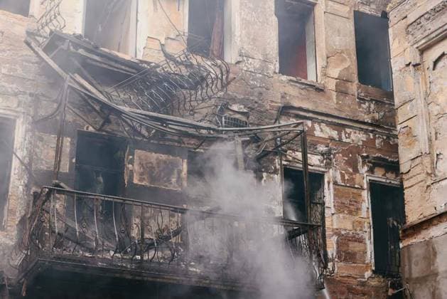 Twelve people injured in Russian combined attack on Odesa region, Ukraine ODESA, UKRAINE - AUGUST 09: (----EDITORIAL USE ONLY - MANDATORY CREDIT - ODESA REGIONAL MILITARY ADMINISTRATION HANDOUT - NO MARKETING NO ADVERTISING CAMPAIGNS - DISTRIBUTED AS A SERVICE TO CLIENTS----) Emergency crews work at the scene as a fire burns among damaged vehicles and residential buildings following a large-scale combined Russian missile and drone attack on Odesa, Ukraine, on August 9, 2026. Twelve residents sustained moderate injuries in the attack, which also damaged energy infrastructure and caused disruptions to the electricity supply. Odesa Regional Military Administration Handout Anadolu Odessa Ukraine. Editorial use only. Please get in touch  Copyright: x2026xAnadoluxOdesaxRegionalxMilitaryxAdministrationx xHandoutx