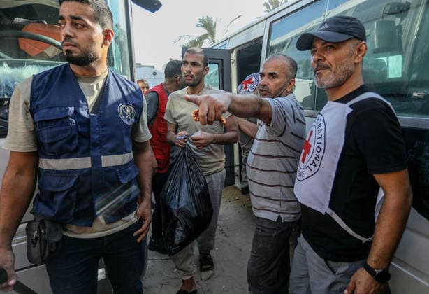 37 released Palestinian prisoners reach Gaza Strip KHAN YUNIS, PALESTINE - AUGUST 09 : Group of 37 Palestinian prisoners released by Israeli forces arrive, via the International Committee of the Red Cross (ICRC) in Khan Yunis, Palestine on August 09, 2026. Abed Rahim Khatib Anadolu Khan Yunis Gaza. Editorial use only. Please get in touch for any other usage.  Copyright: x2026xAnadoluxAbedxRahimxKhatibx