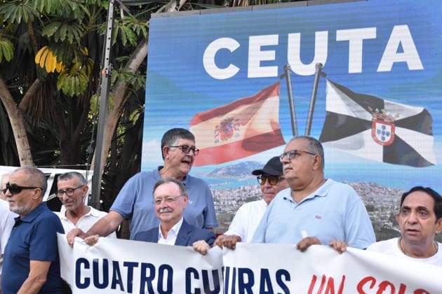 Rally in Ceuta to Demand Answers from Spain and Europe The president of the Autonomous City of Ceuta, Juan Jesús Vivas, during a rally under the slogan Enough Is Enough—Ceuta Won’t Give Up, in front of the Government Delegation headquarters, on August 9, 2026, in Ceuta, Spain. The rally, organized by religious communities and neighborhood associations, brought together thousands of people this Sunday in Ceuta’s Plaza de la Constitución to demand action in response to the situation created by the mass arrival of migrants on July 30. The organizers estimate attendance at more than 10,000 people, while the National Police put the number at over 5,000. AUGUST 9, 2026 Gabriela Sardá Nún Ceuta, Ceuta, Spain  Copyright: xGabrielaxSardaxNunezx 7707584